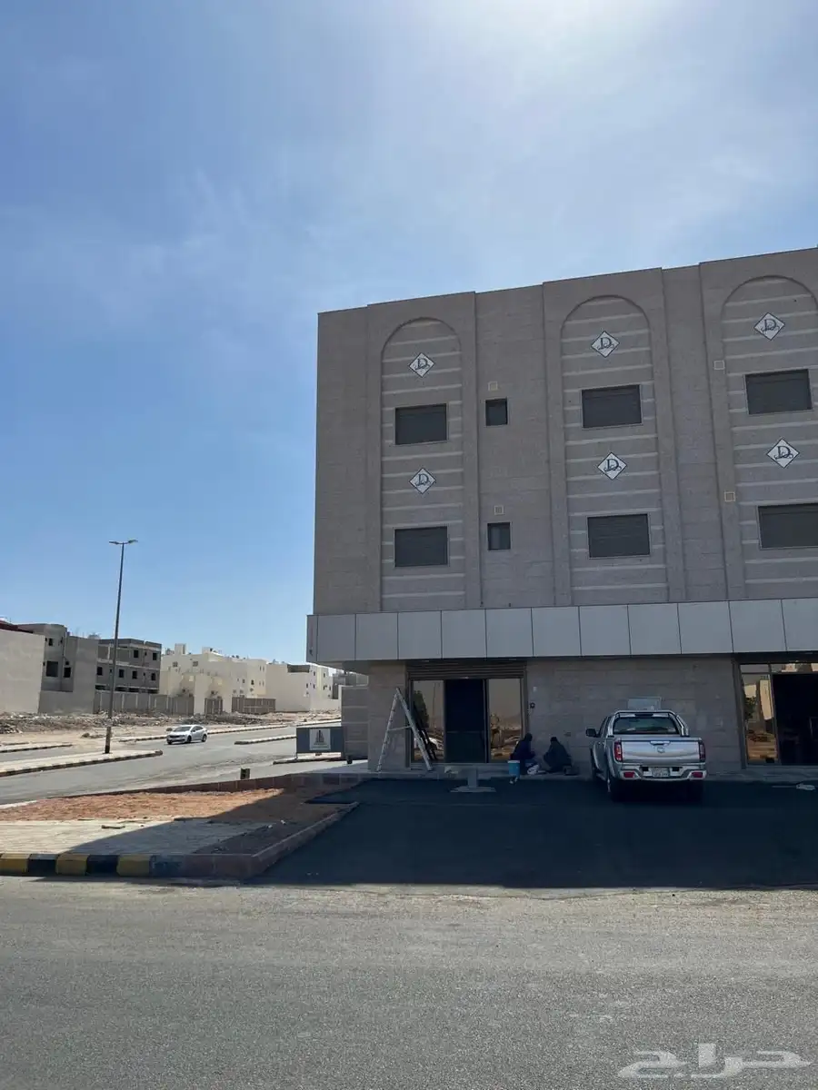 شقق ومحلات للايجار 0