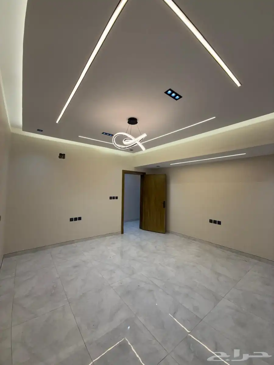 لاندكروزر اجار 0