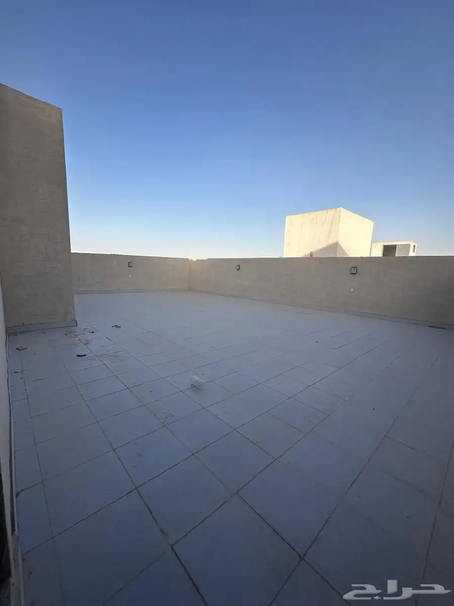 شقة للإيجار حي العارض 23