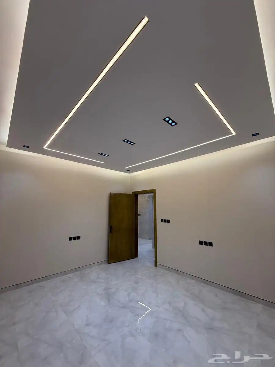 لاندكروزر اجار 4