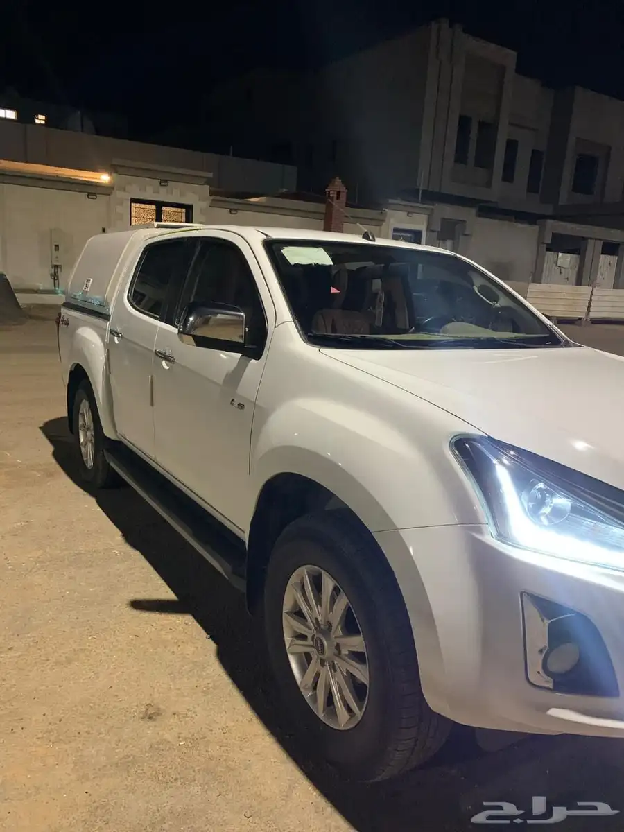 ايسوزو دي ماكس 2020 3