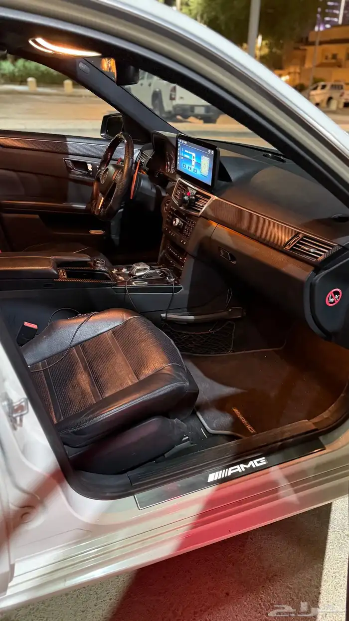 مرسيدس E63 AMG النادر للبيع 15