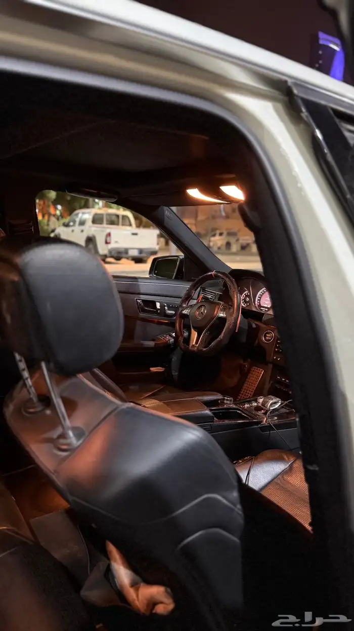 مرسيدس E63 AMG النادر للبيع 16