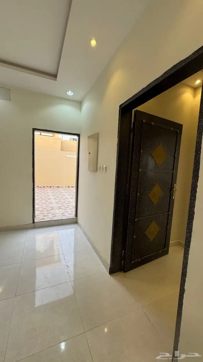 شقة للايجار حي المهدية 0