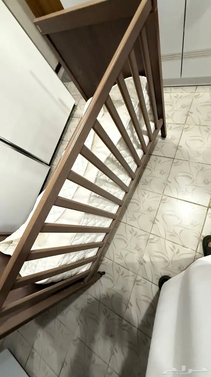 سرير أطفال نظيف ينفع إلى عمر 5 سنوات 5