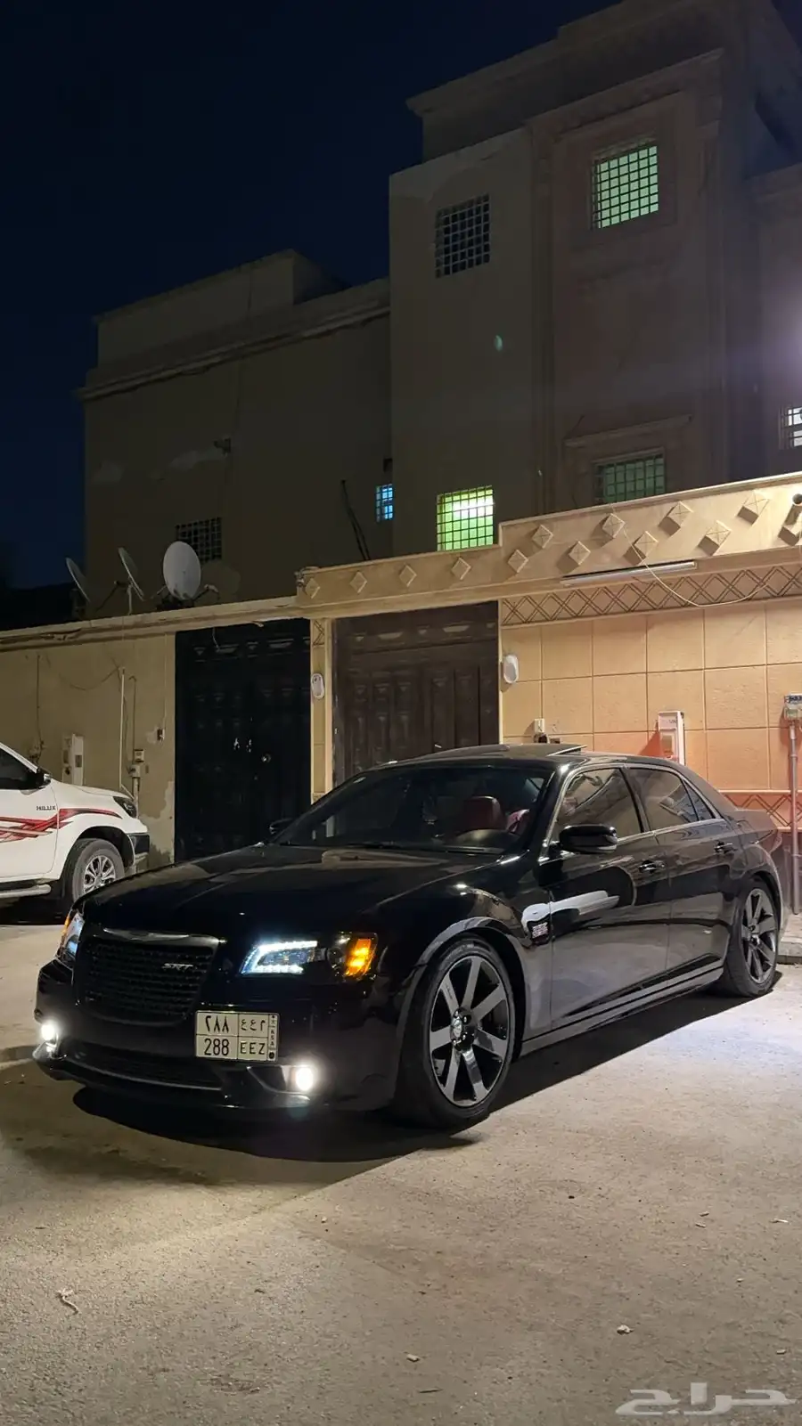 كرايسلر 6.4 موديل2013 8