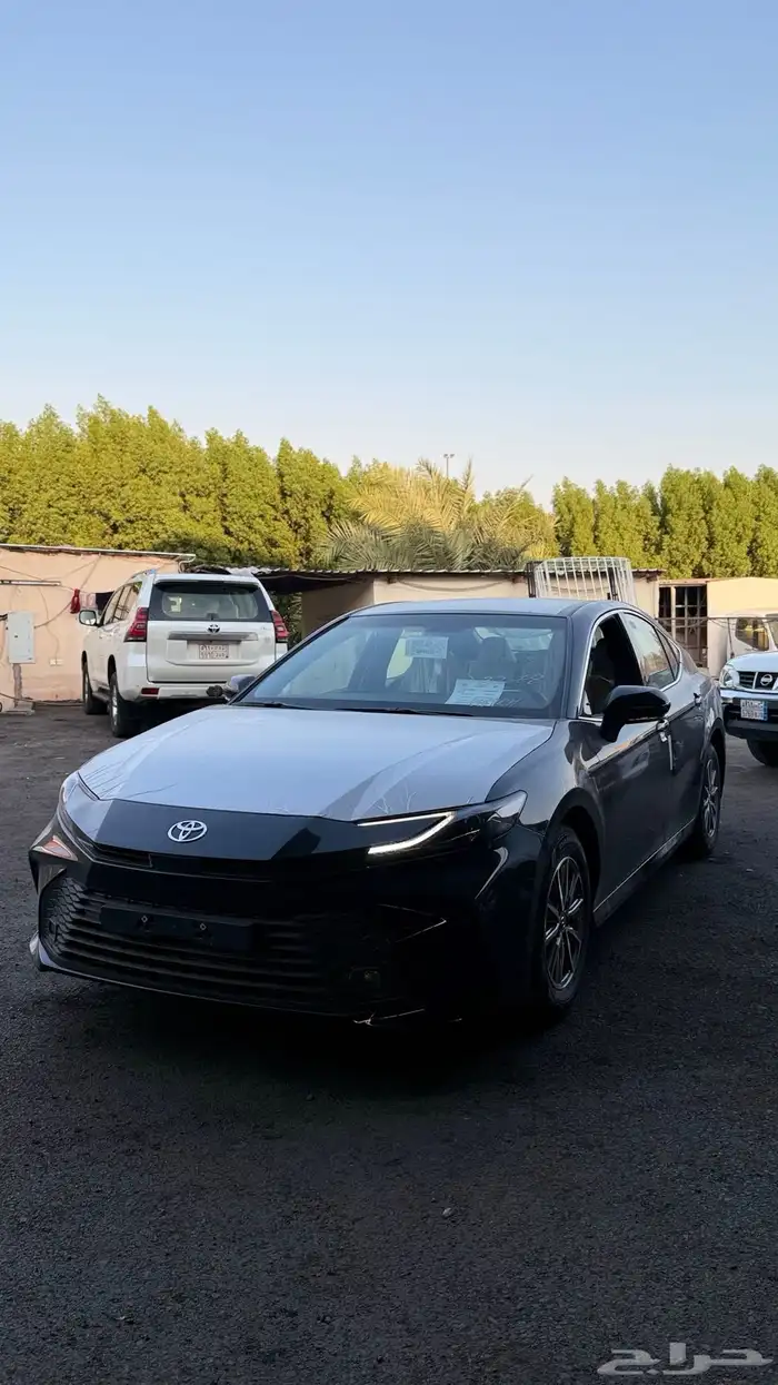 كامري ستاندر 2025 اسود 1