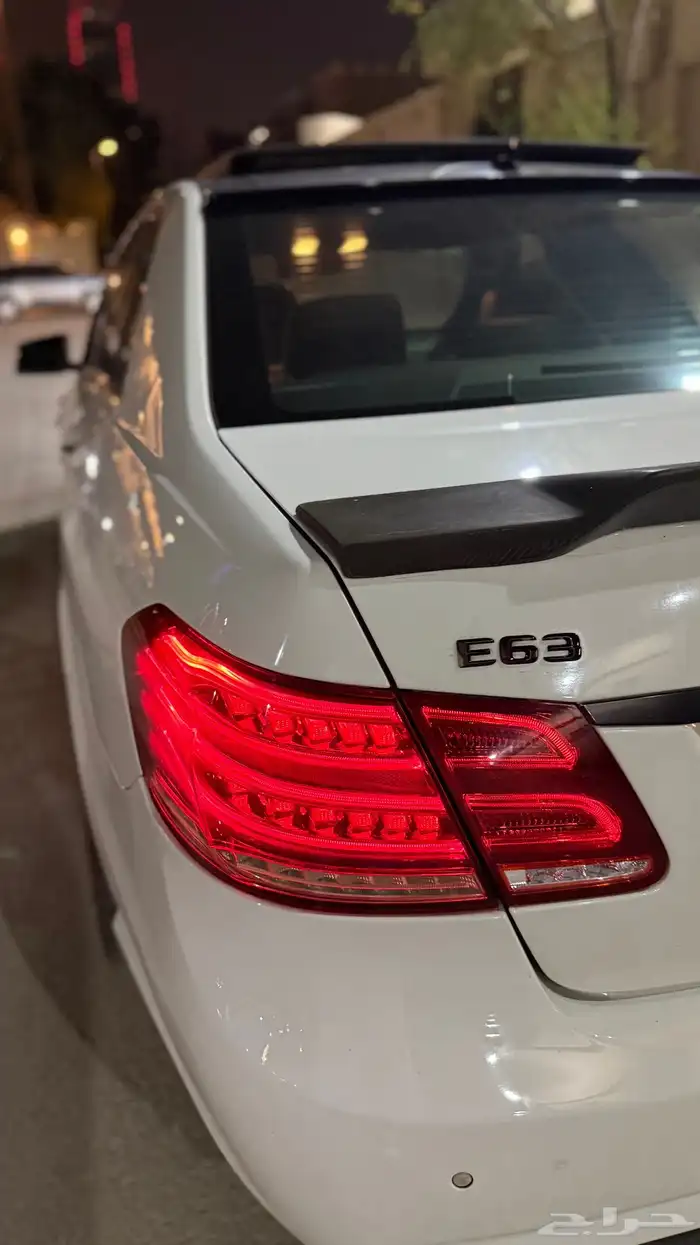مرسيدس E63 AMG النادر للبيع 30