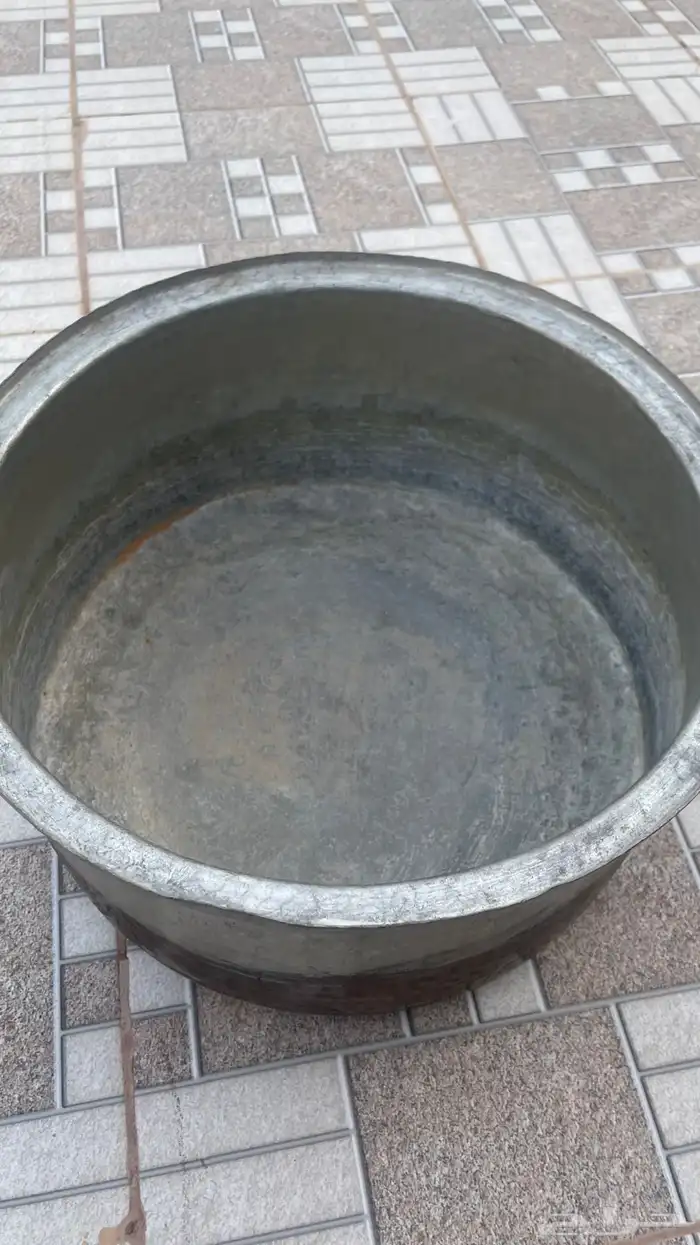 للبيع قدر نحاس قديم جدا 2