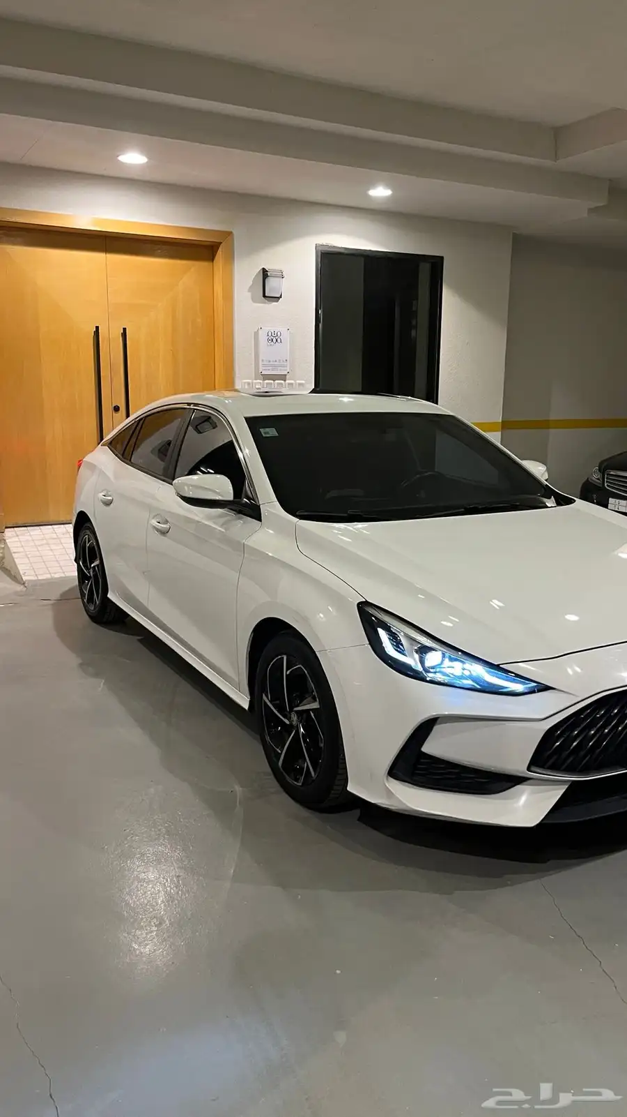 MG GT 9