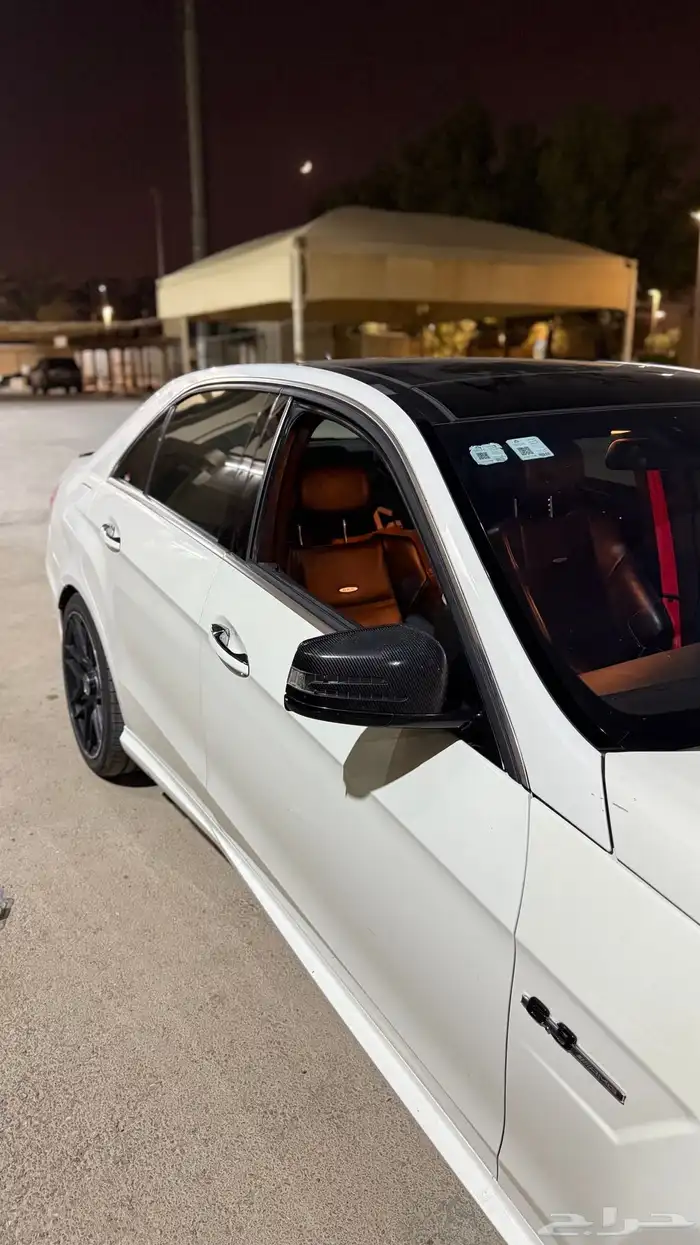 مرسيدس E63 AMG النادر للبيع 31