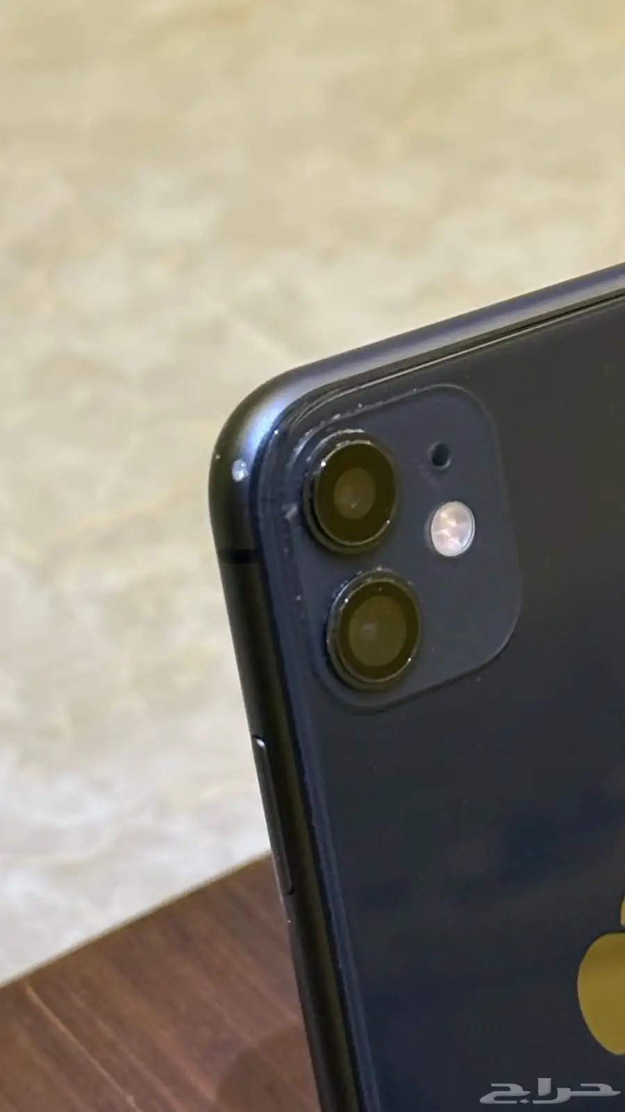 ايفون 11 8