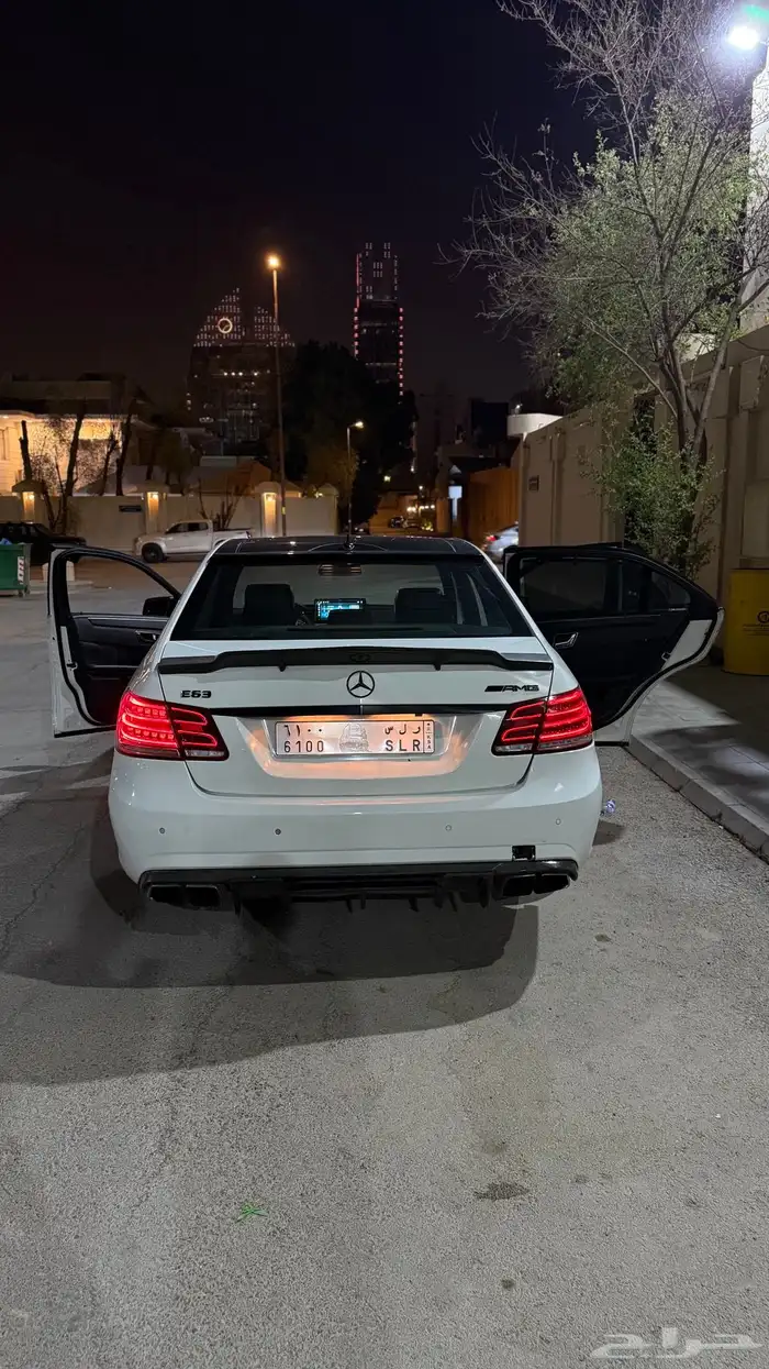 مرسيدس E63 AMG النادر للبيع 1