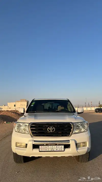 للبيع لاندكروزر 2011 نظيف 2