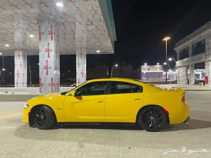 Charger R T (Premium) 11