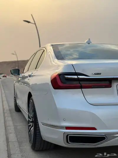 BMW 750il 2020 ممشى قليل جدا index