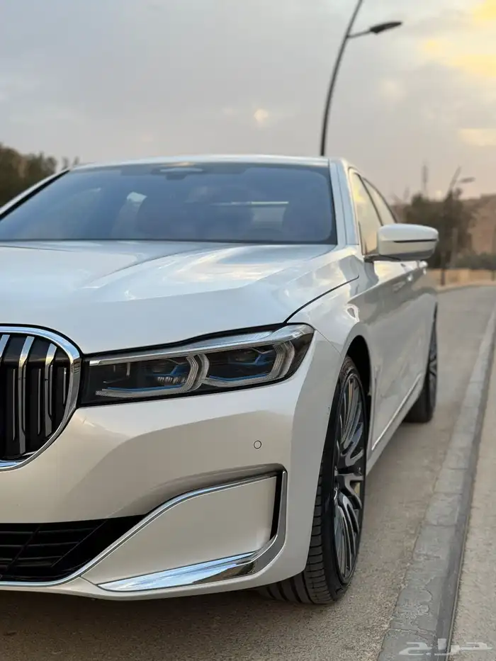 BMW 750il 2020 ممشى قليل جدا 5