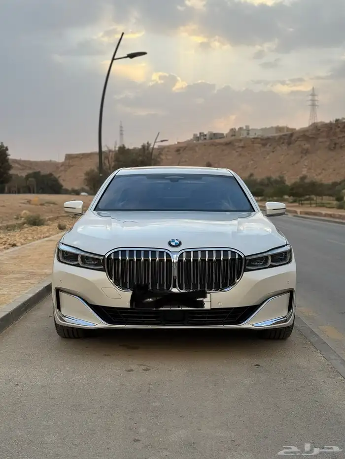 BMW 750il 2020 ممشى قليل جدا 28