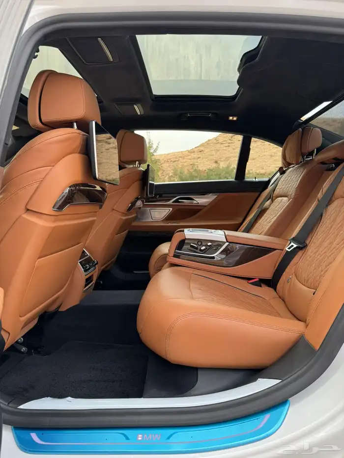 BMW 750il 2020 ممشى قليل جدا 22
