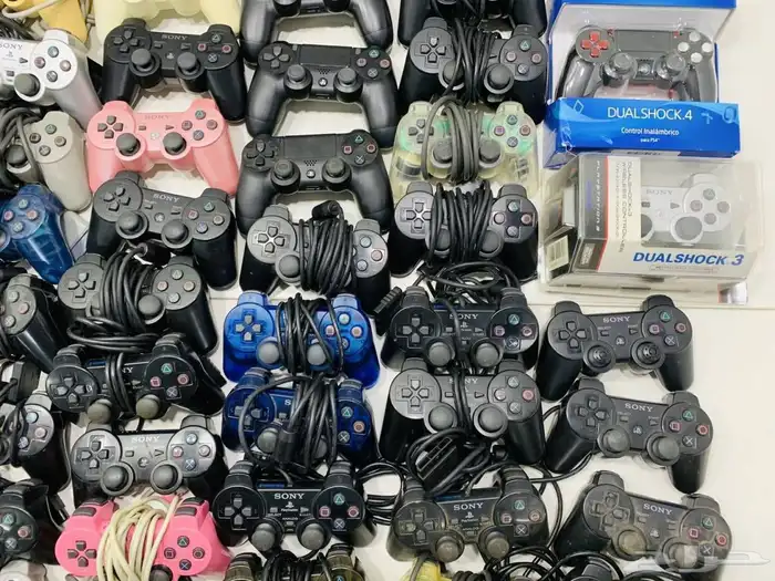 ايادي سوني 1 و 2 و 3 و 4 للبيع بالجملة 4