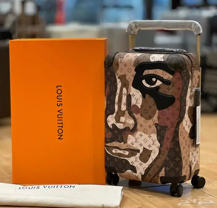 شنط سفر ماركات شنط المشاهير ولاعبين باقل الاسعار 9