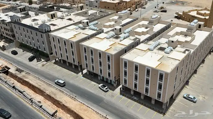 شقق فاخرة للبيع في حي عكاظ 1