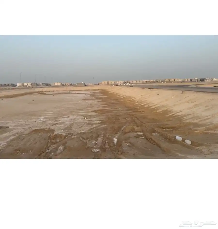 للبيع نص ارض زاوية بمخطط دانة عزيزية حي الامواج بعزيزية خبر 2