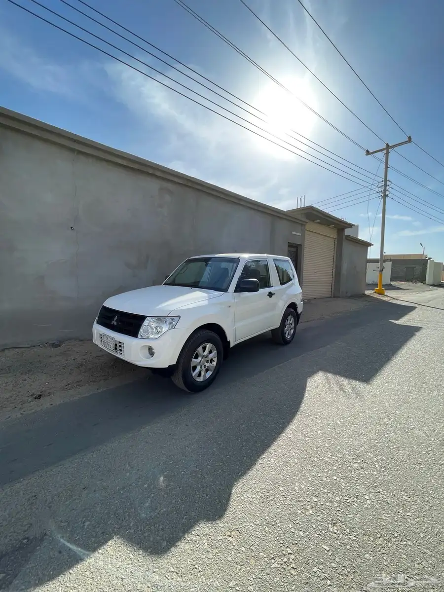 باجيرو ربع 2014 مكينه 3.8 0