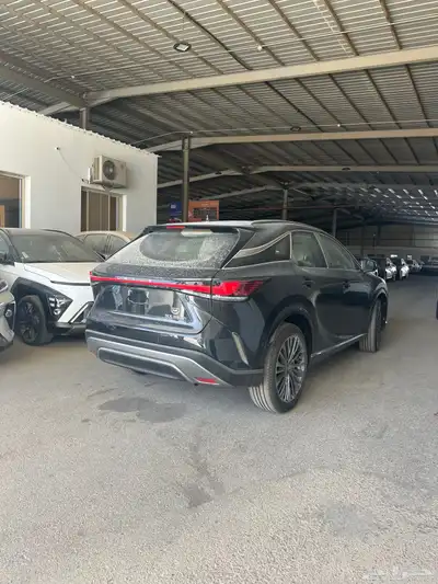 لكزس RX350بنزين 2025 الالون اسود رمادي 4