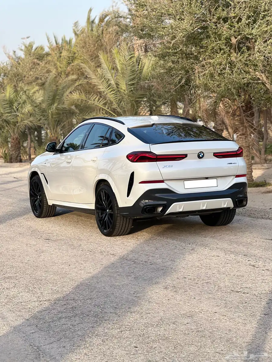 BMWX6 3