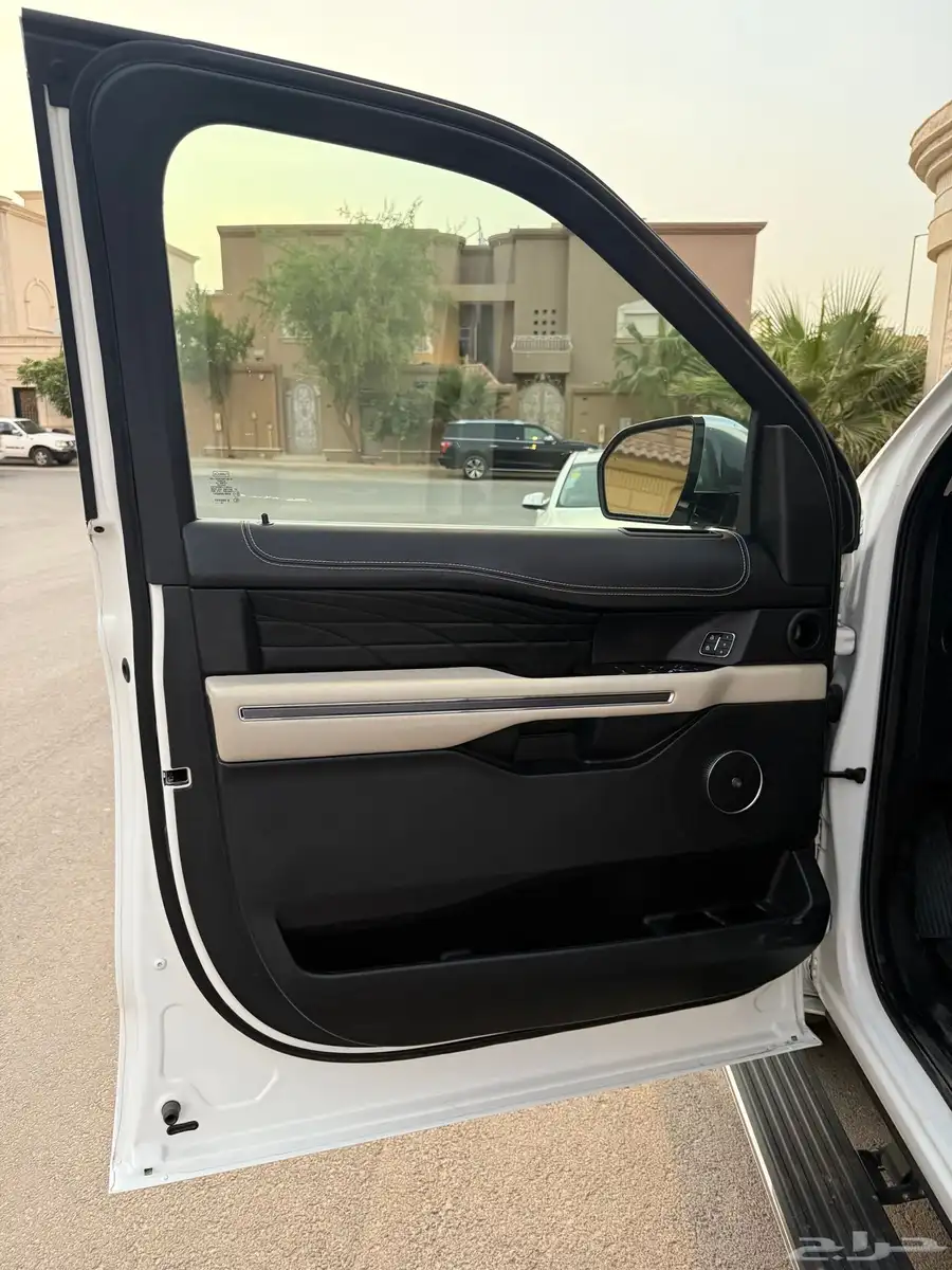 فورد اكسبيدشن بلاتينيوم 2020 43
