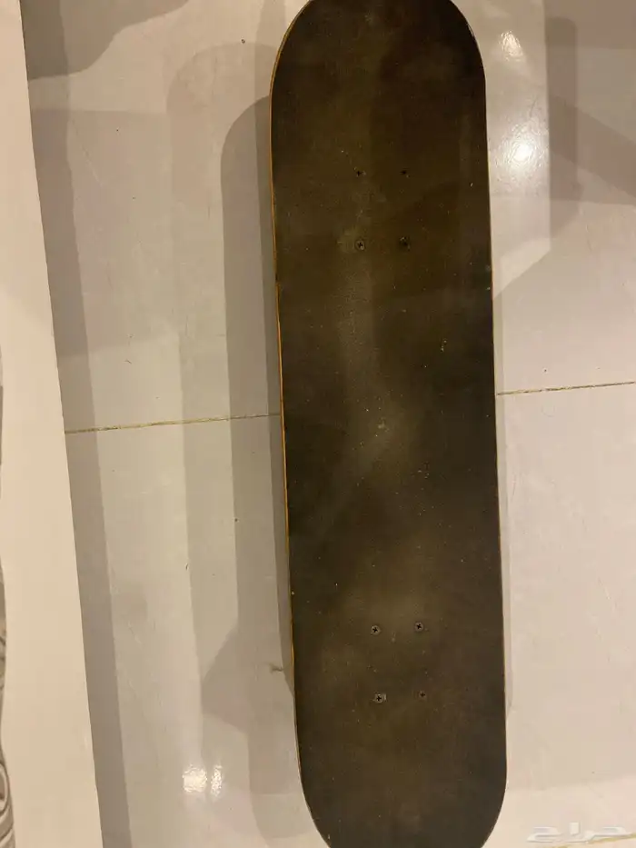 للبيع سكيت بورد نضيف ما يشتكي من اي شي 1