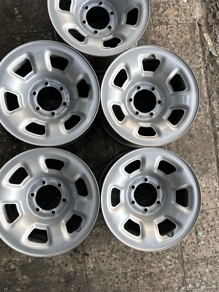 5 جنوط نيسان اصلي وكاله  مقاس 16 3