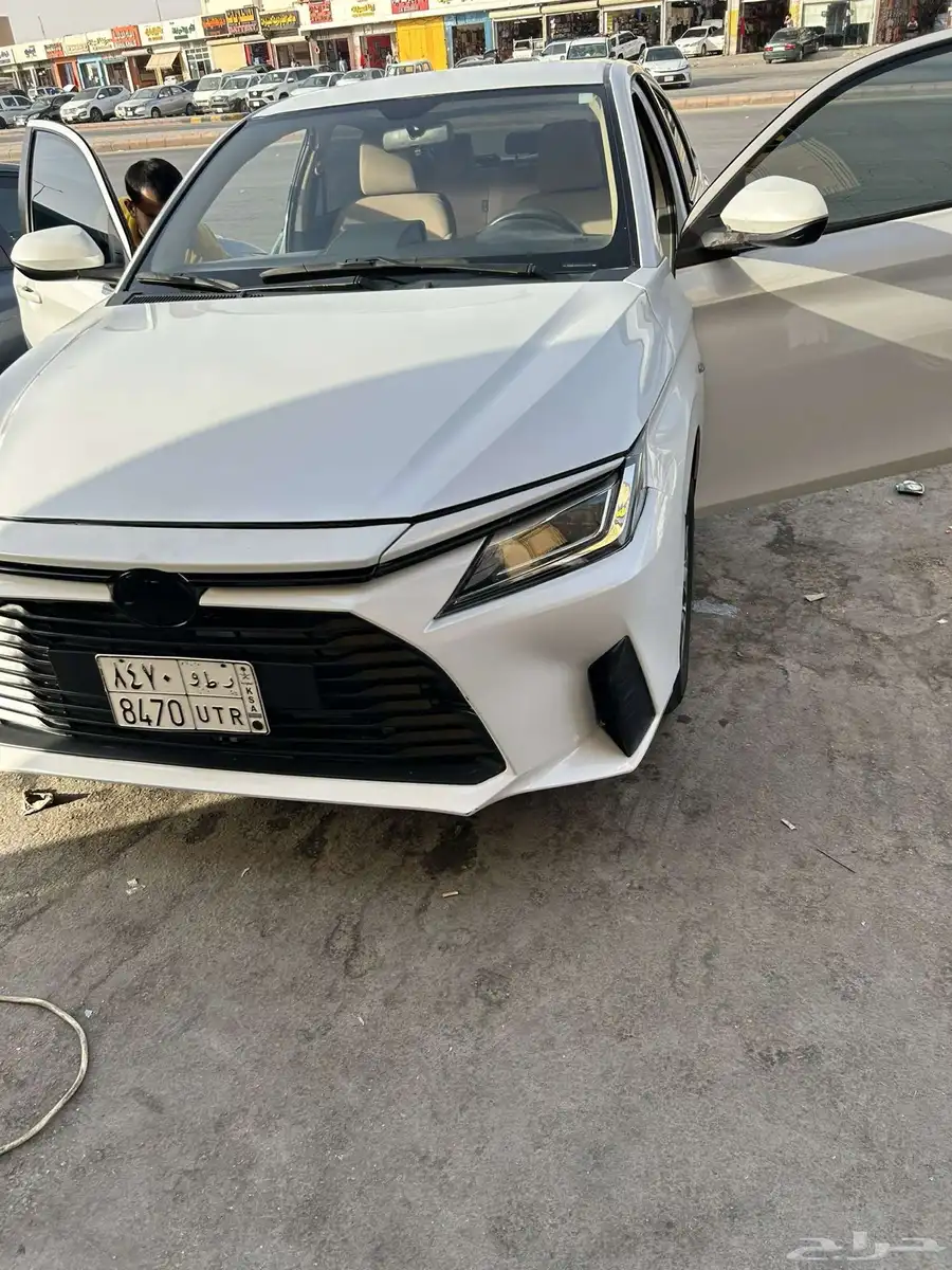 يارس تويوتا 2023 3