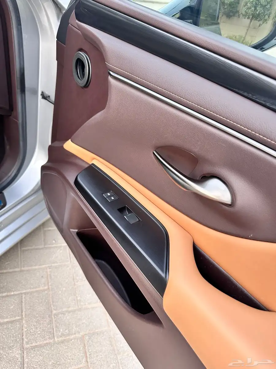لكزس ( ES 350 ) 2020 ممشى 93 بحالة الوكالة 25