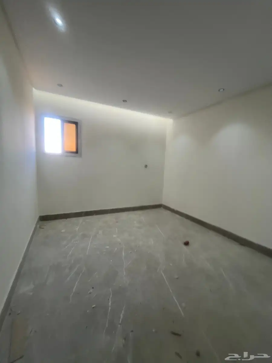 للبيع روفات تبدا من 630 7