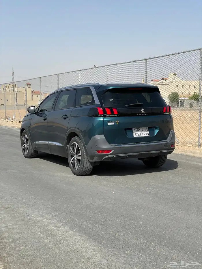 بيجو 5008 ممشى قليل 2019 3