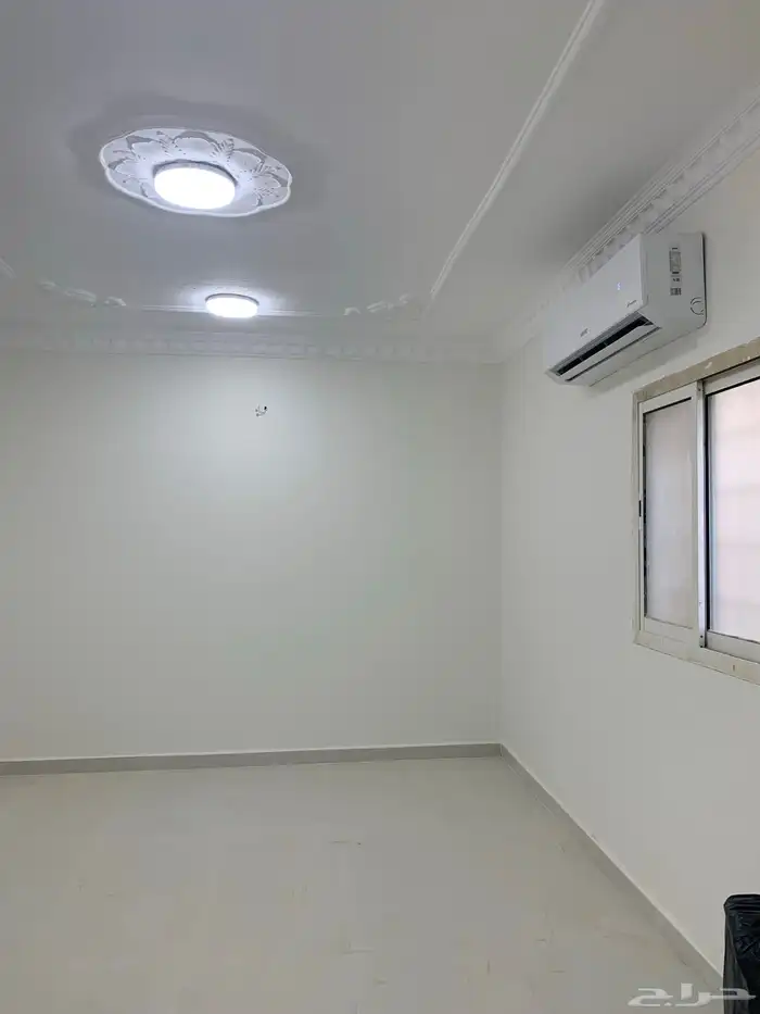 فرصه مميزة شقة للإيجار حي الخليج 4