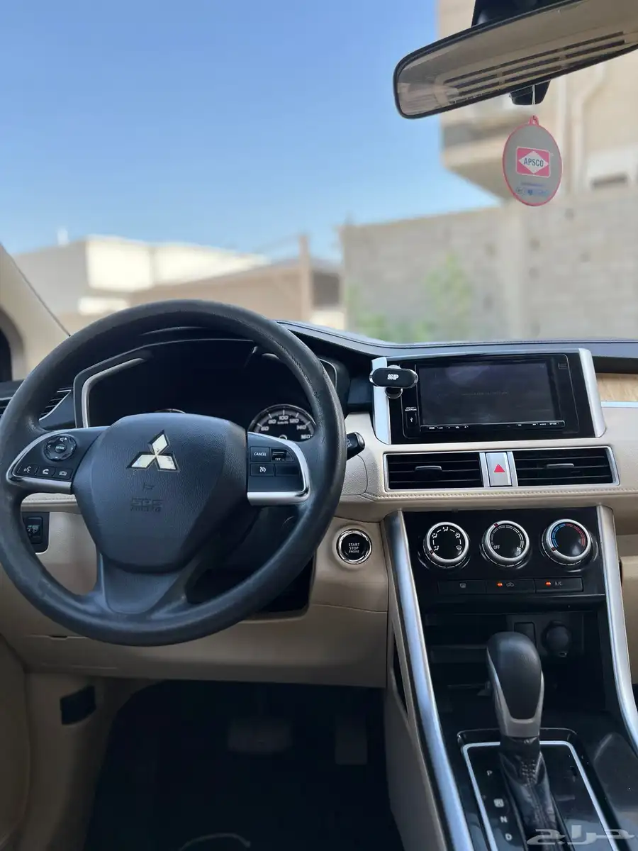 مستبيشي 8