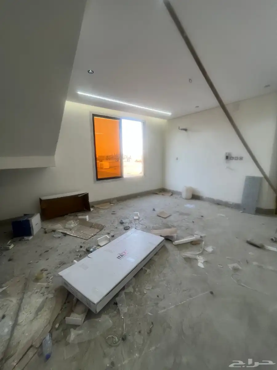 للبيع روفات تبدا من 630 6