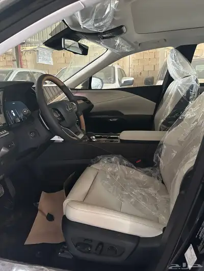 لكزس RX350بنزين 2025 الالون اسود رمادي 7