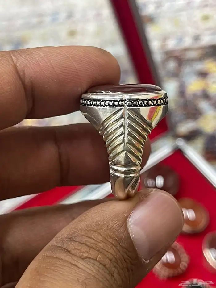 خاتم بحجر عقيق جزع يمني الوان متعددة صياغة عارف 13