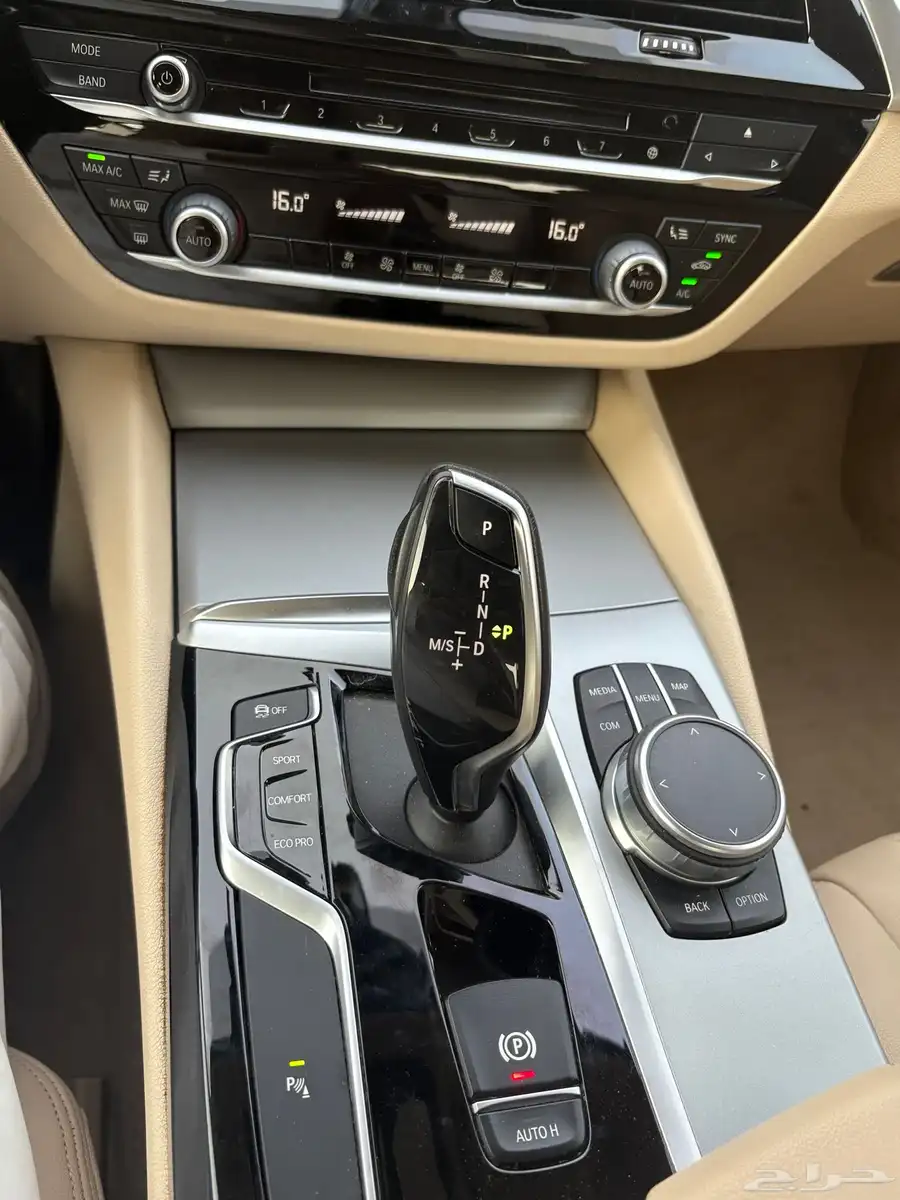 بي ام دبليو BMW 520i الفئه الخامسه 3