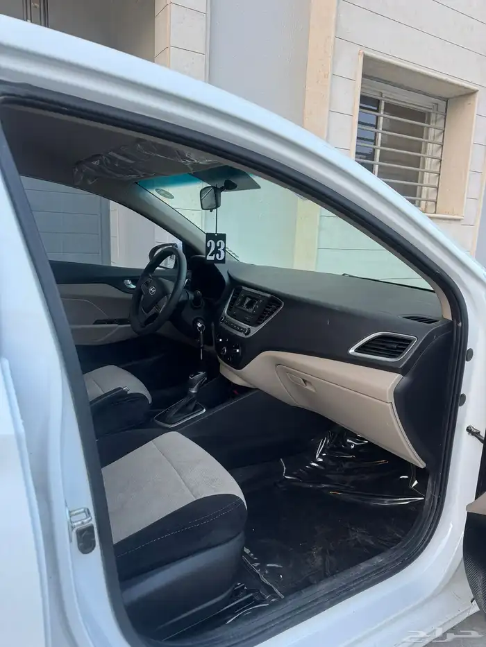 للبيع اكسنت 2023 مكينه 1600 CC ماشيه 19 فقط (( تم البيع )) 10