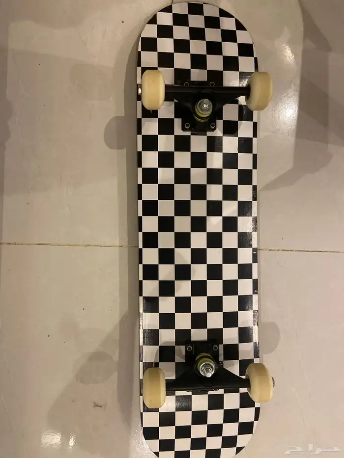 للبيع سكيت بورد نضيف ما يشتكي من اي شي 0