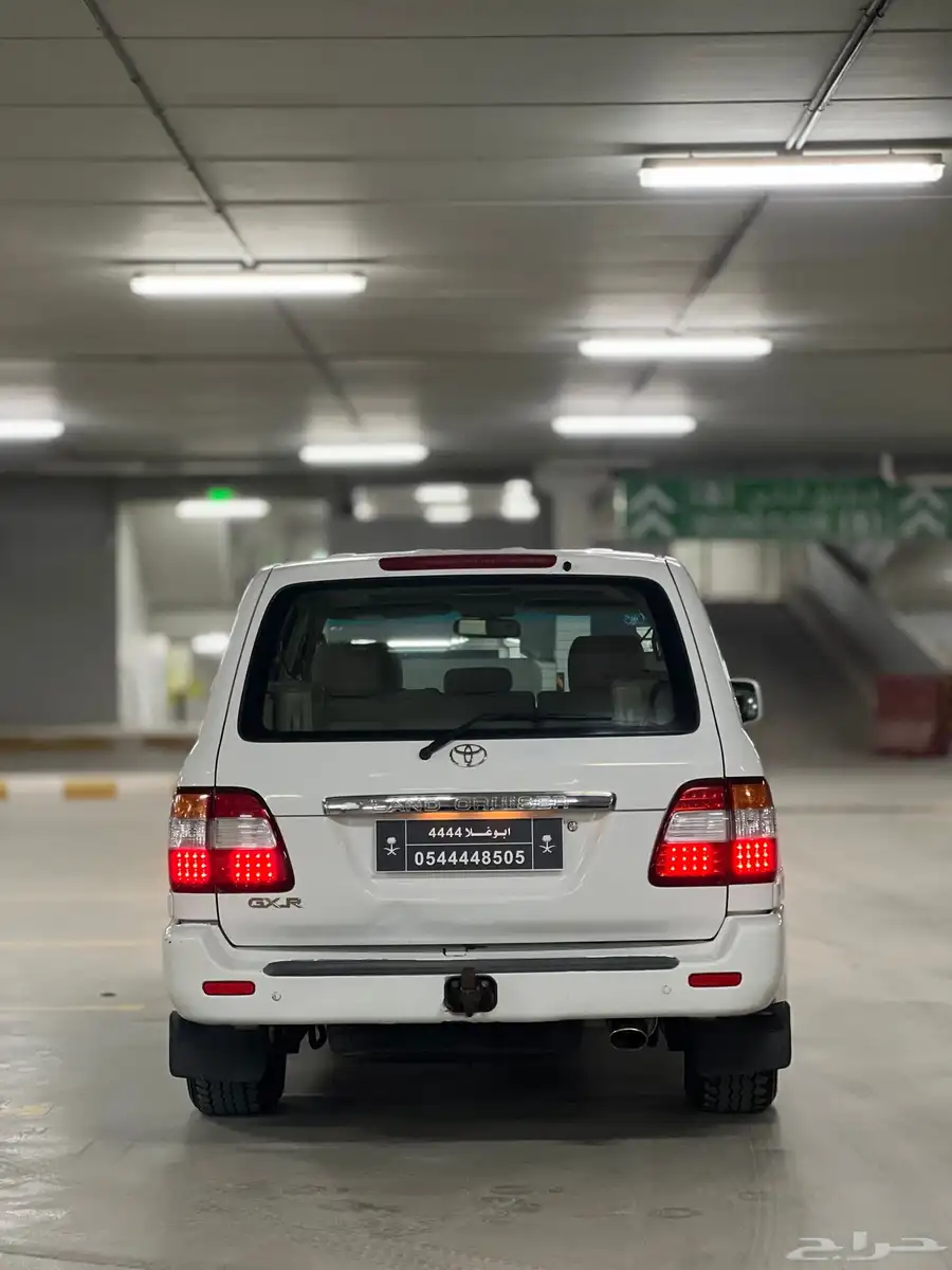 تويوتا لاندكروزر GXR .. 2003 24
