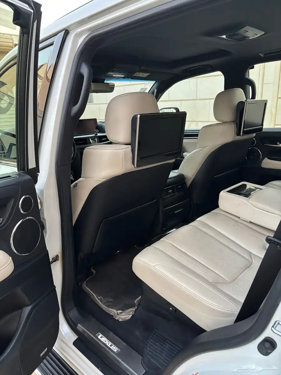 لكزس lx sport2018 8