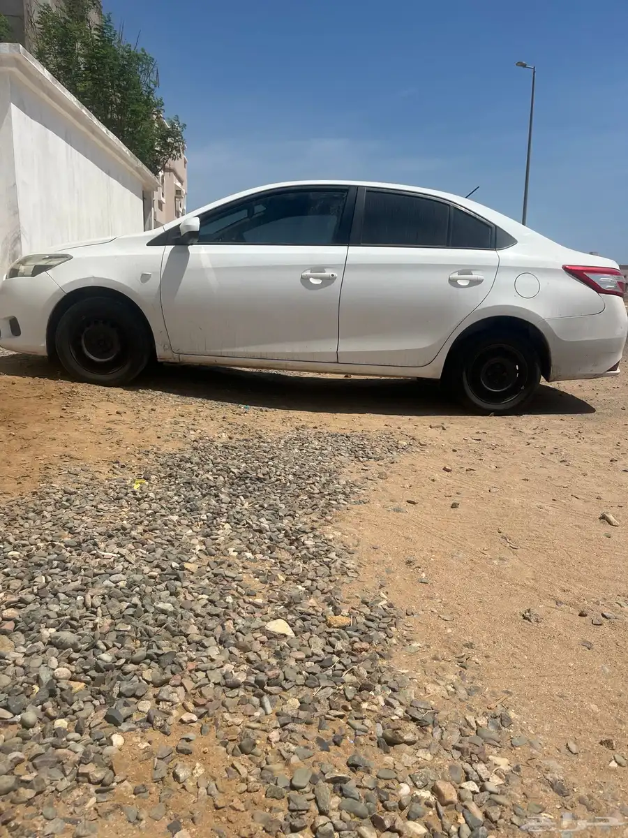 يارس 1