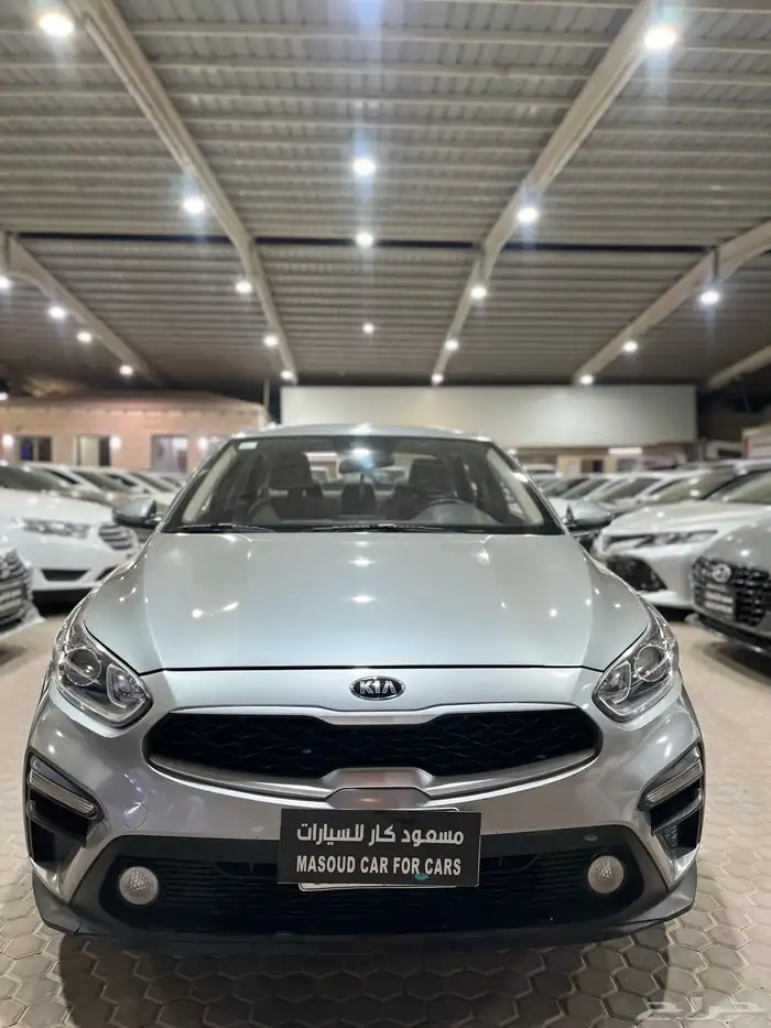 كيا سيراتو. 2021 1