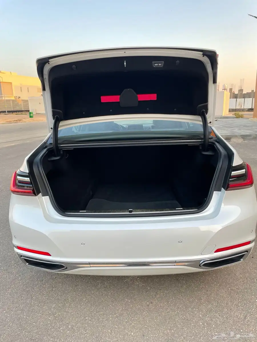 بي ام دبليو 2020 - 730Li 29